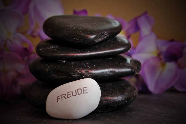 balance meditation steine kieselsteine zen freude